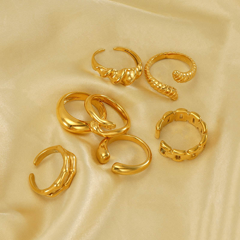 Geometric ring 18k gold plated open