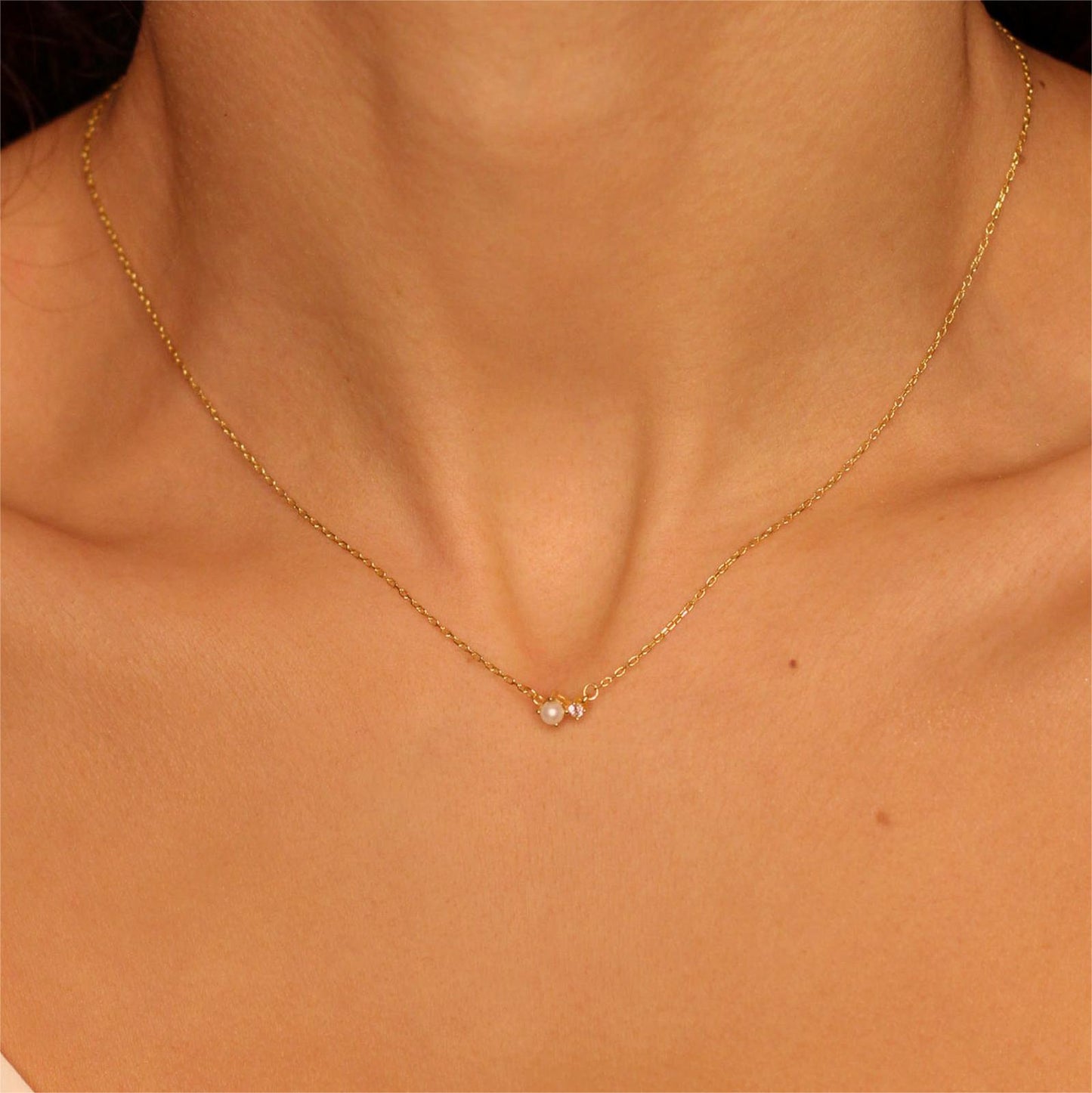 Round Pendant Necklace Zircon 18k Gold Plated